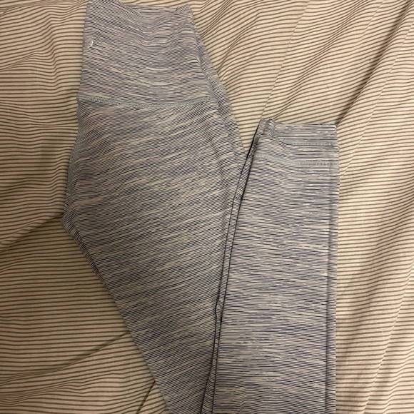 Lululemon wunder under leggings - Picture 3 of 4